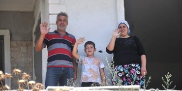 izmirde-bir-yilda-tamamlandi-7-yasindaki-muzafferden-bakan-kuruma-anlamli-cagri-1783001263964.jpeg
