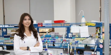 izmirli-genc-bilim-insanindan-gururlandiran-basari-dunyanin-en-iyi-universitelerinden-birine-kabul-e.webp