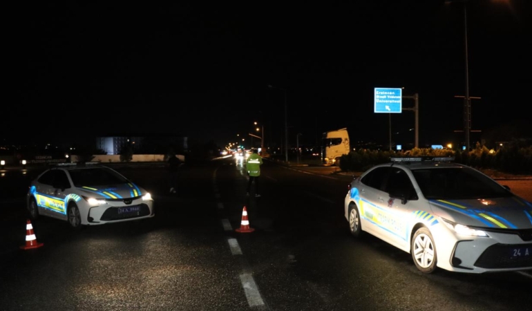 erzincan-sivas-kara-yoluaa-2485799.jpg