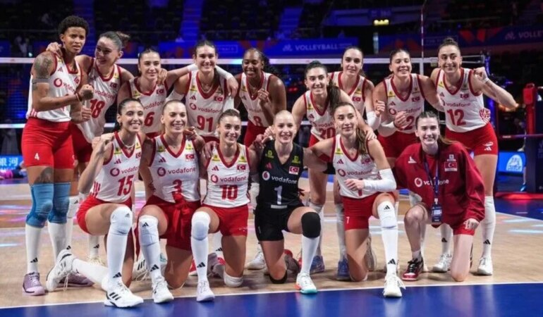 Türkiye Azerbaycan voleybol maçı ne zaman, saat kaçta ve hangi kanalda? Filenin Sultanları’nın maç detayları…