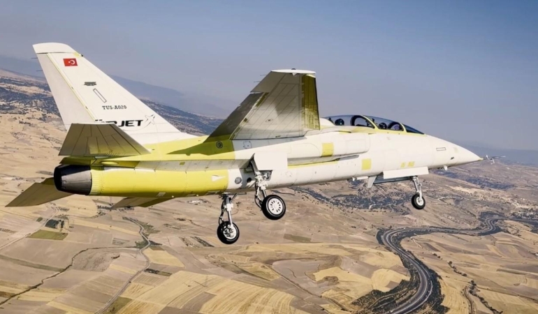 HÜRJET’te tarihi bir an: Gök Vatan ile bir araya geldi