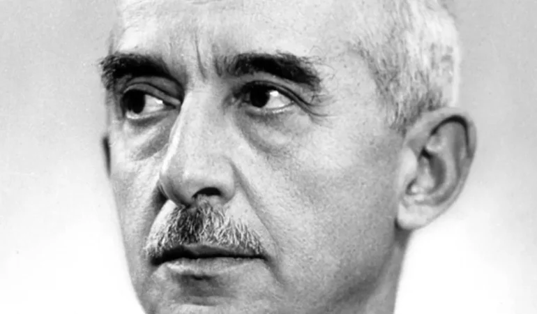 ismet-inonu-kimdir-cephelerin-kurmayindan-cumhurbaskanligina-turkiyenin-kaderini-cizen-milli-sefin-h.webp