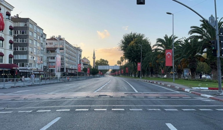 istanbul-zafer-bayrami-trafikdha-2485803.jpg