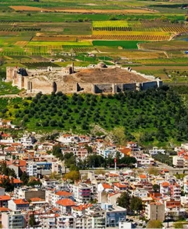 izmirde-ucuz-tatilin-adresi-belli-oldu-arabaniz-olmasa-da-olur-izbanla-1000-tl-altina-2-gunluk-tatil.webp