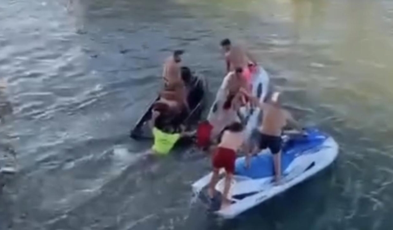 jetski-iha-2484367.jpg