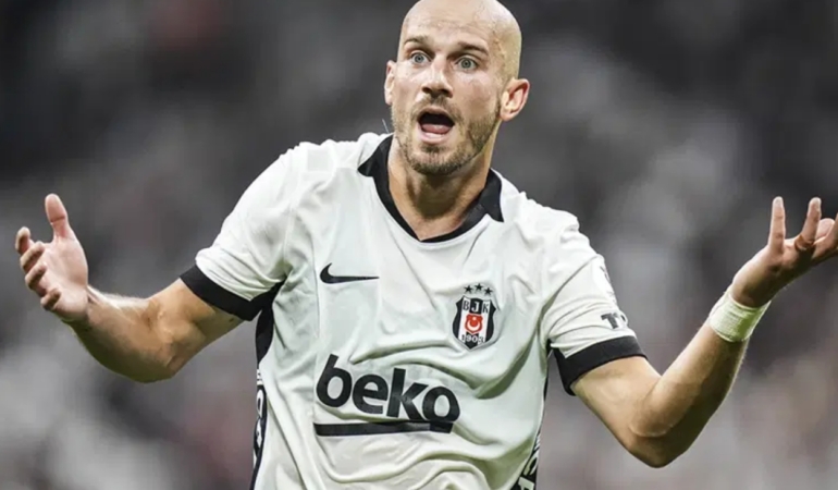 Vaclav Cerny’ye Beklenmedik Transfer Teklifi!