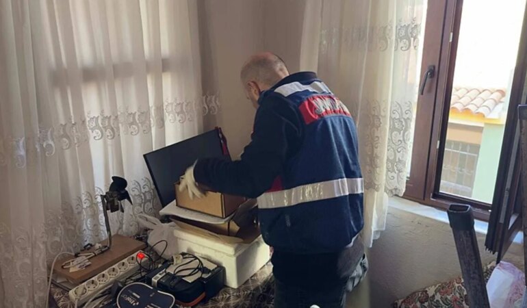 İzmir’de şafak baskını! FETÖ’nün finans yönetimine yönelik operasyon: 21 gözaltı