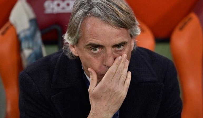 Mancini, 10 futbolcusunu Türkiye’ye götürmeyecek.