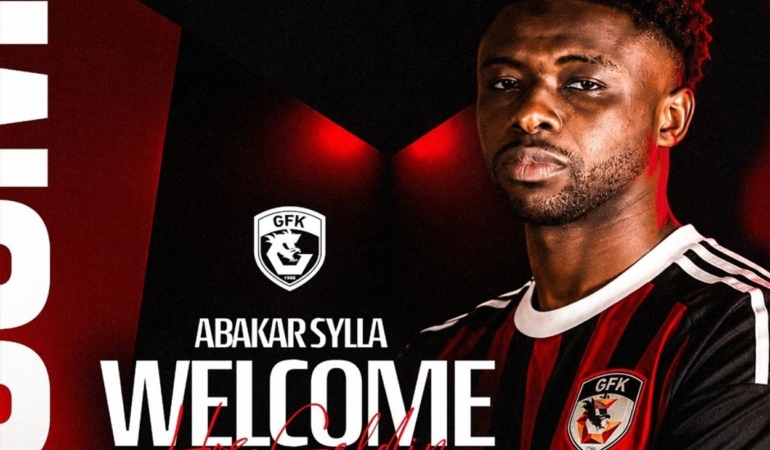 Gaziantep FK, Abakar Sylla ile anlaştı.