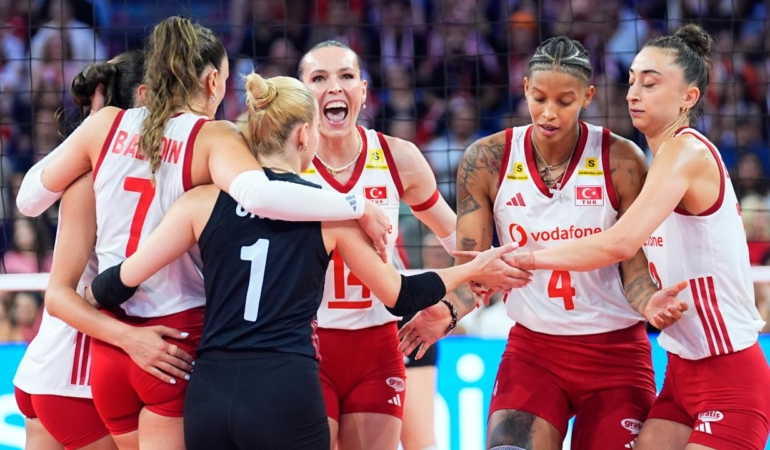 A Milli Voleybol Takımı, finalde Sırbistan ile karşılaşacak.