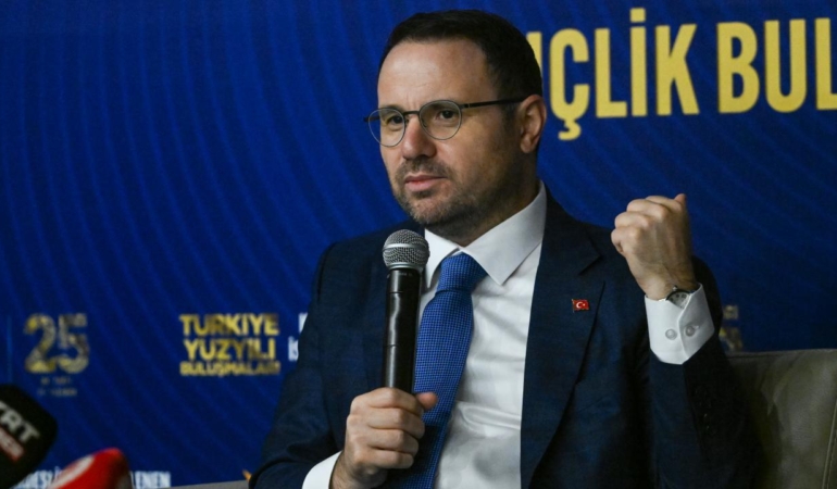 Bakan Gürlek: Terör örgütünün silah bırakması, öncelikli şartımızdır.