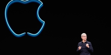 apple-tim-cook-reu-1772313.jpg