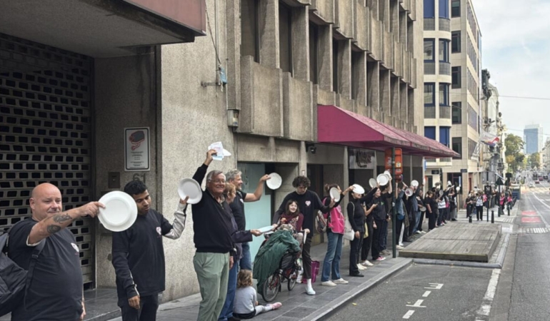Belçika’da gıda yardımı ihtiyacındaki artışa “boş tabak’larla karşı duruldu
