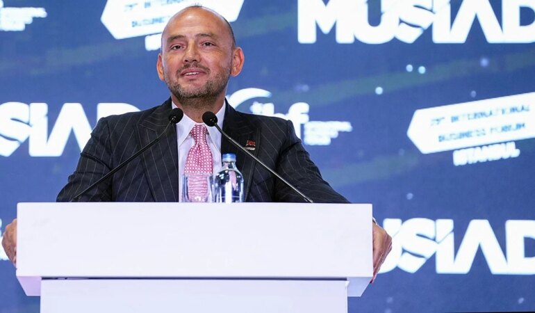 Özdemir: Yeni dünya düzeni sancılı bir doğum sürecinden geçiyor