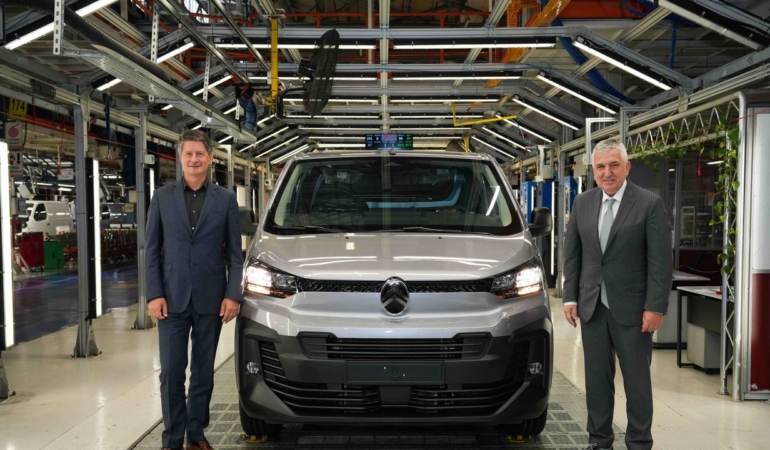 Citroën Genel Müdürü Xavier Chardon, Tofaş Bursa Tesisleri’ni gezdi.
