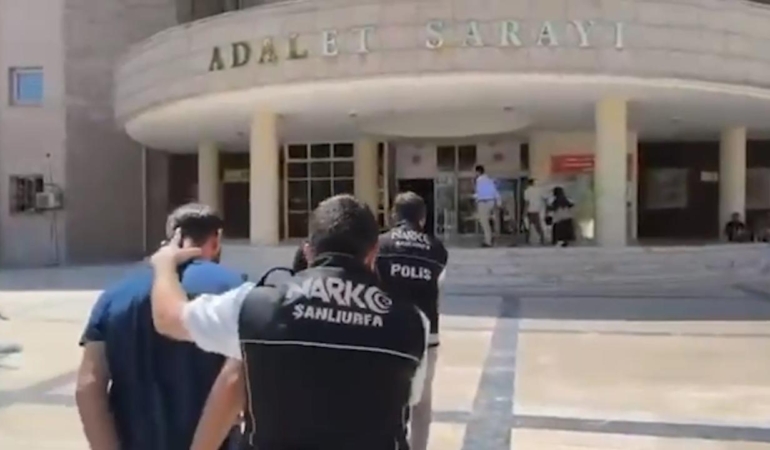 Uyuşturucu kaçakçılığına yönelik düzenlenen operasyonda 424 kişi gözaltına alındı.