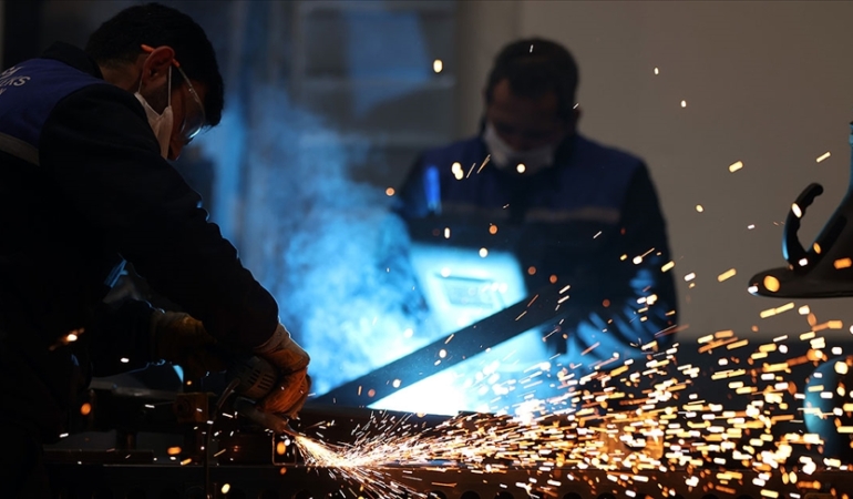 Reel sektör güveni eylülde 102,5 seviyesine yükseldi.