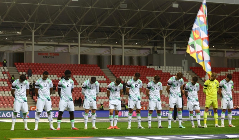 İrlandalı futbolcular, İsrail karşısında oynanan maçta ‘Gazze’ye destek amacıyla protesto düzenledi.