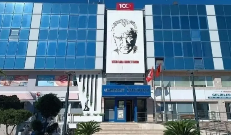 İzmir’deki rüşvet soruşturmasında skandal ortaya çıktı! Hapiste bile rüşvet istemiş! Yazışmalar dosyaya girdi…