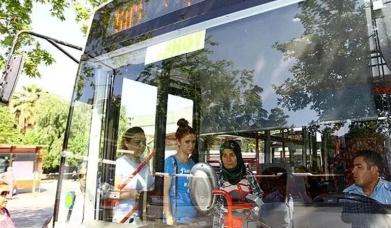 İzmir’e toplu taşıma uyarısı: ESHOT güzergahlarında değişiklik yapıldı!