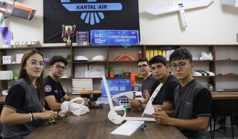 Kayserili Öğrencilerin ABD’de Elde Ettiği “Sondakihaber” Başarısı