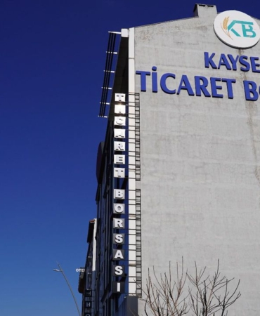 kayseri-ticaret-borsasi-yatirimlariyla-tarim-ve-hayvanciligin-gelecegine-yon-veriyor-1788416768.jpeg
