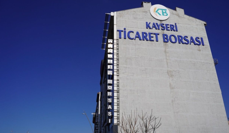 Kayseri Ticaret Borsası’nın yatırımlarıyla tarım ve hayvancılık alanındaki gelişmelere yön veriliyor.