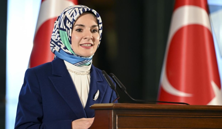 Bakan Göktaş: Türkiye’nin koruyucu aile modeli Suriye’de hayata geçirilmeye başlandı