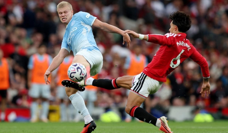 İngiltere Hakem Kurulu: Manchester derbisinde hakem hatası tespit edildi.