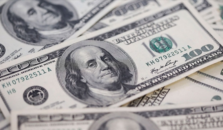 Merkez’in toplam rezervleri 184,3 milyar dolara düştü.