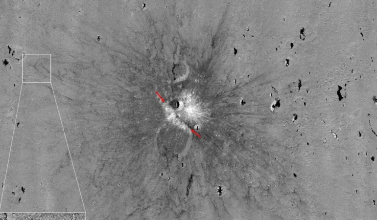 NASA, Ay’da yeni oluşan 222 metrelik bir krater keşfetti.