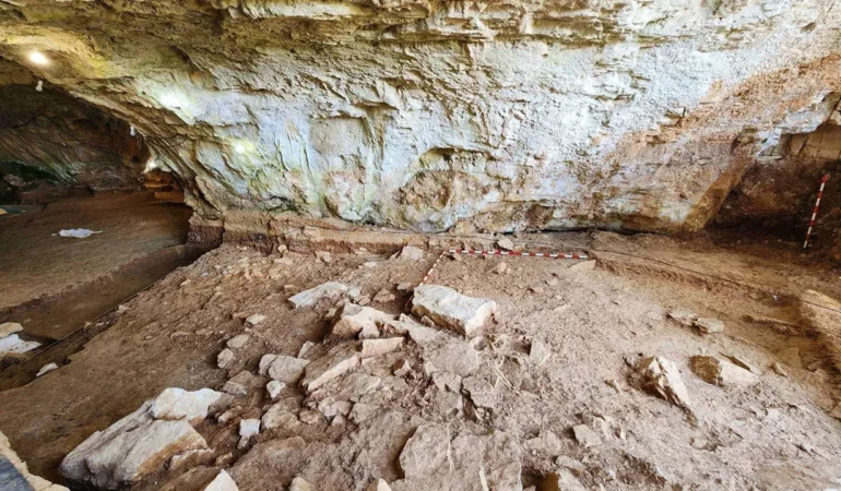 Aynı Mağara, Farklı İnsan Türleri: Neandertallerin Ardından Homo Sapiens’in İzleri