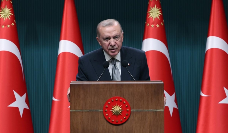 12 Eylül’ün halkımıza yaşattığı acıları asla aklımızdan çıkarmayacağız.