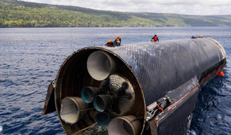 SpaceX, Starship’i bir ayın ardından okyanustan kurtardı.