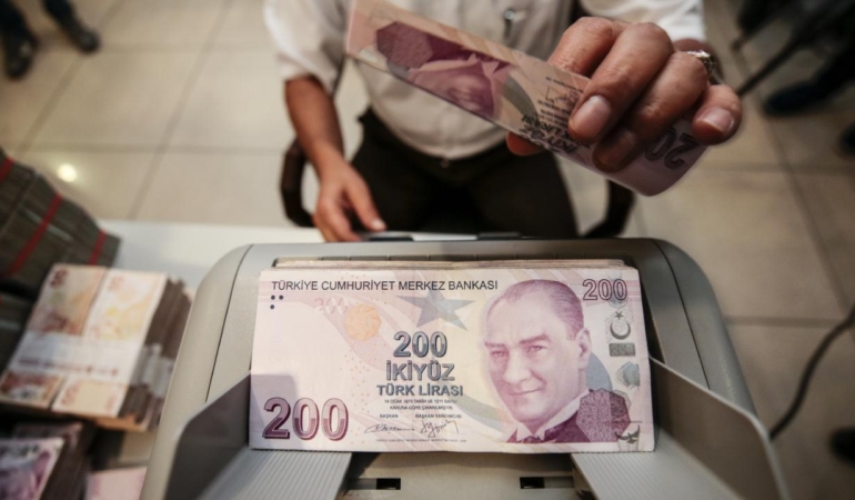 Evde bakım ödemeleri ailelerin hesaplarına ulaştı.