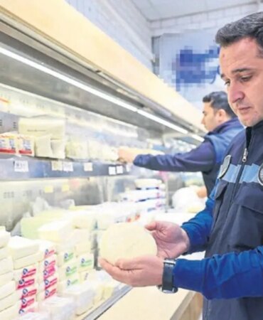 109-kilo-tarihi-gecmis-sut-urunu-imha-edildi-1792262911570.jpeg