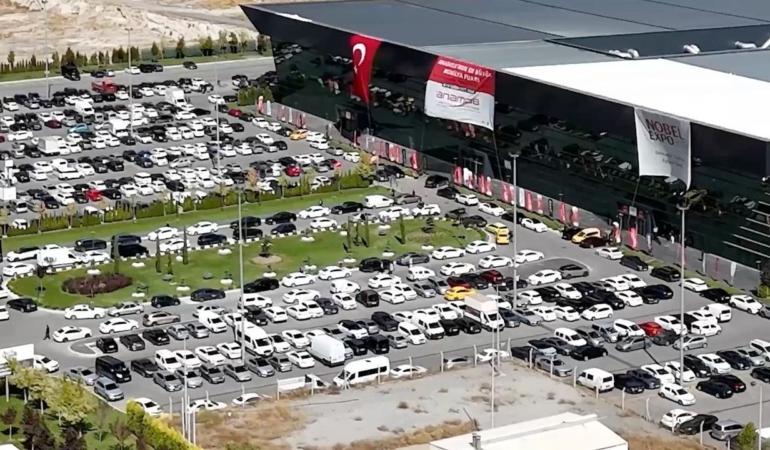 
Anadolu Mobilya Fuarı ANAMOB Kapılarını Açıyor
