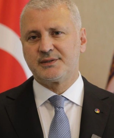 akgun-altug-sakarya-tsoda-ucuncu-defa-guven-tazeledi-1792847742.jpg