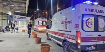 ambulans-acil-aa-siirt-2496497.jpg