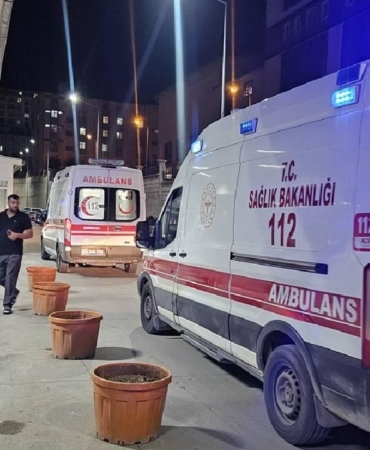 ambulans-acil-aa-siirt-2496497.jpg