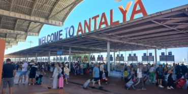 antalya-9-ayda-yuzde-5-turist-kaybetti-1790920595.jpg