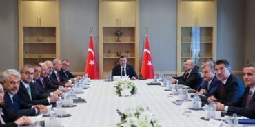 fon-kurulu-trt-2492926.jpg