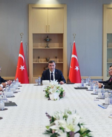 fon-kurulu-trt-2492926.jpg