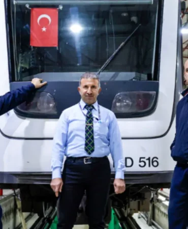 her-gun-binlerce-izmirliyi-tasiyorlar-26-yillik-meslek-hayatinda-oyle-bir-olay-yasadi-ki-17934299442.webp
