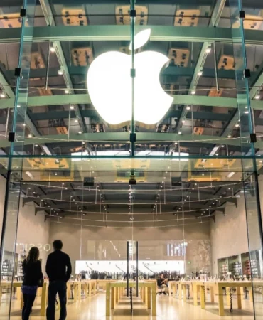 iphone-kullanicilari-icin-yeni-casus-yazilim-uyarisi-darkswordun-farkli-bir-surumu-kesfedildi-dtx7.j.webp