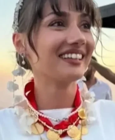 istanbul-kaosundan-kacti-unlu-oyuncu-evlilik-sonrasi-solugu-izmirde-aldi-artik-yeni-yuvasi-orada-179.webp