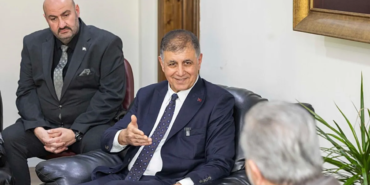 izmir-icin-cemil-tugaydan-mujdeler-art-arda-guzel-seyler-olacak-1792850720365.png