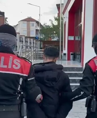 izmirde-film-gibi-operasyon-1792131873434.jpeg