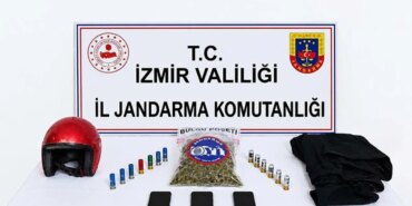 izmirde-iki-araca-ates-eden-magandalar-tutuklandi-1792492334723.jpeg