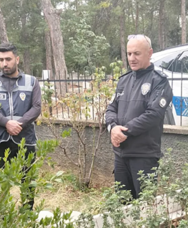 izmirde-sehit-polis-memuru-ciftci-mezari-basinda-anildi-1791978627796.png